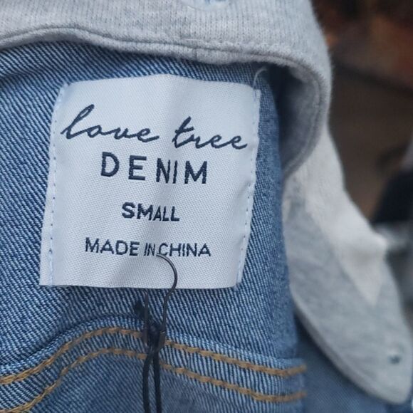 NWT Long Sleeve Denim Button Down Jacket Hoodie - Picture 4 of 7